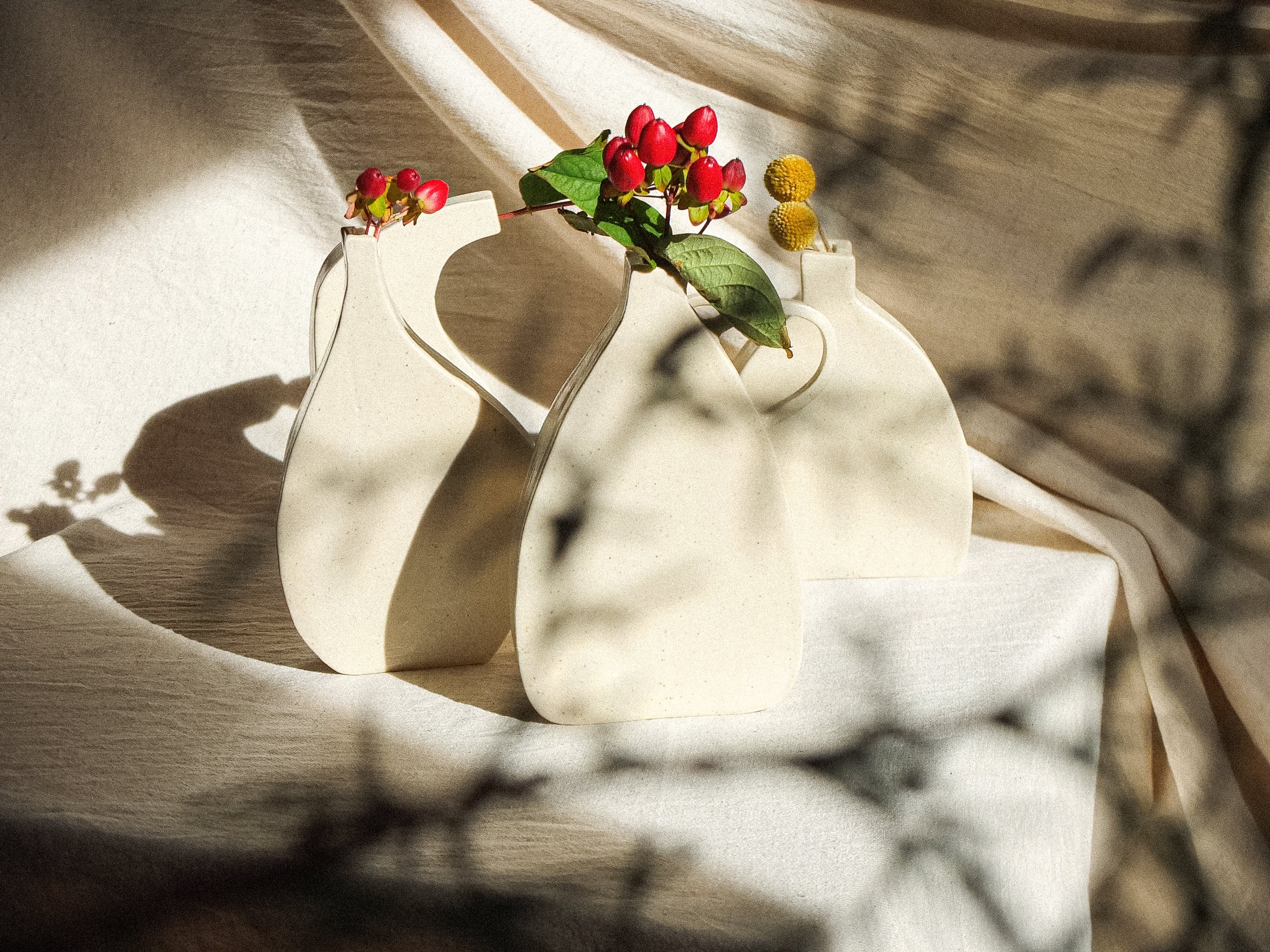 Vases Casa Pipa fabriqués en grès par Dania au Portugal