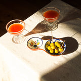 Bol à olives à deux compartiments pour des apéritifs animés