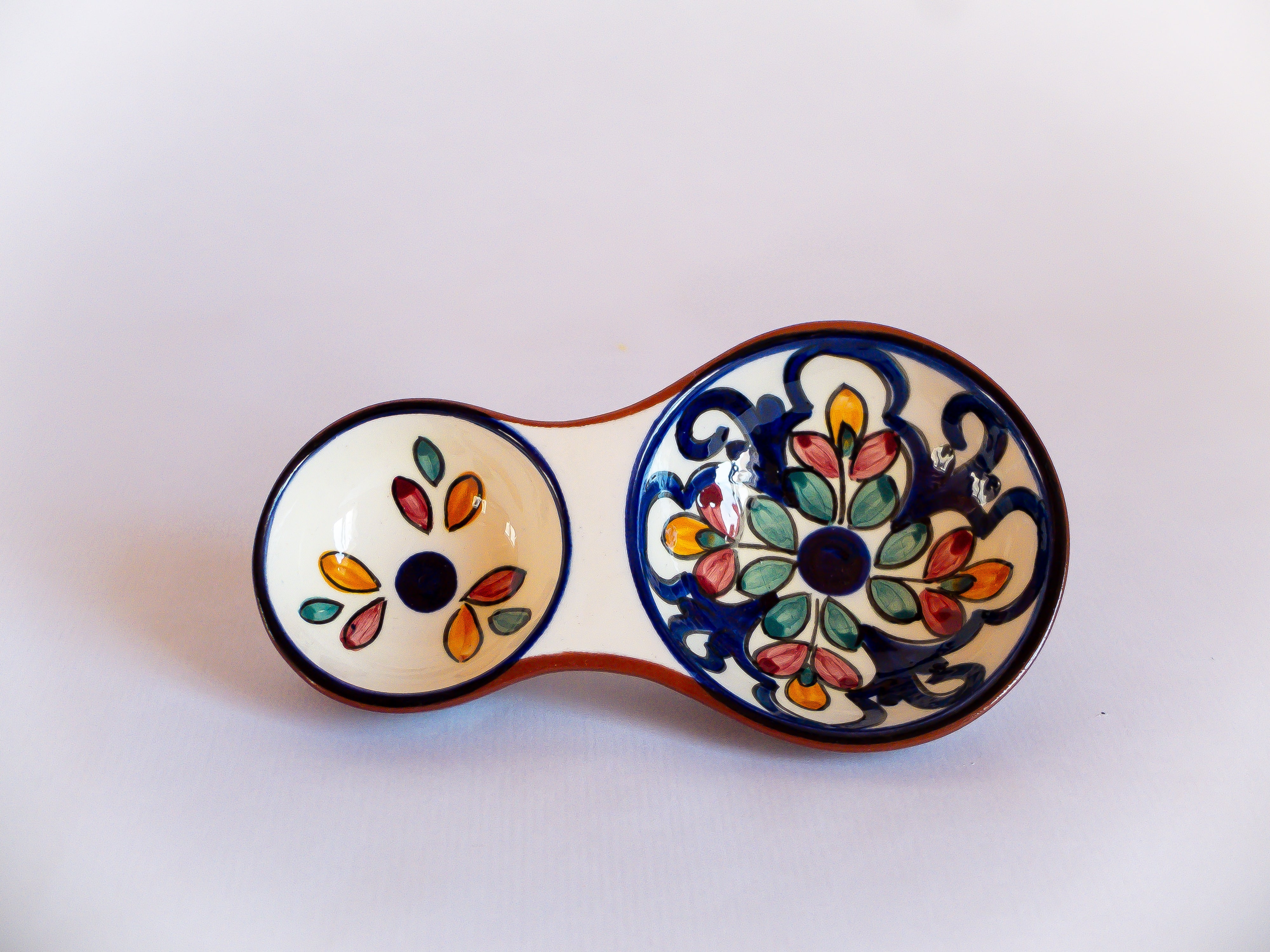 Bol à olives au motif traditionnel azulejo. Fabriqué et peint à la main au Portugal